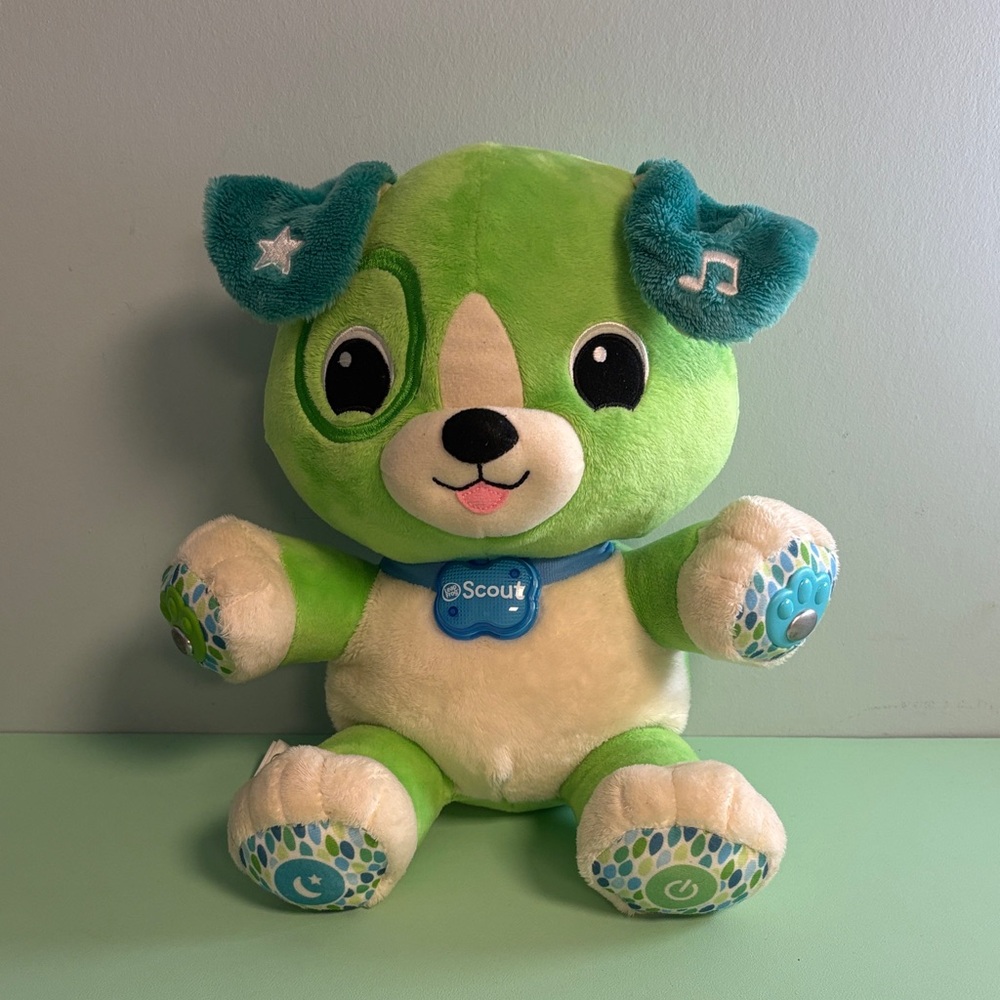 LeapFrog My Pal Scout Smarty Paws Personalized Plush Interactive Puppy, Kids Toy